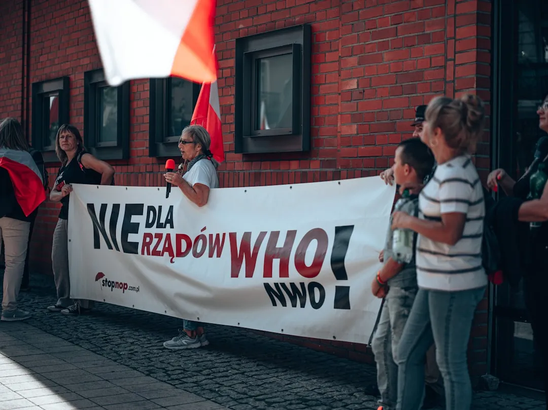 Despite ‘chaotic communication’ Polish aide says Trump is committed to troops in Europe - politico.eu