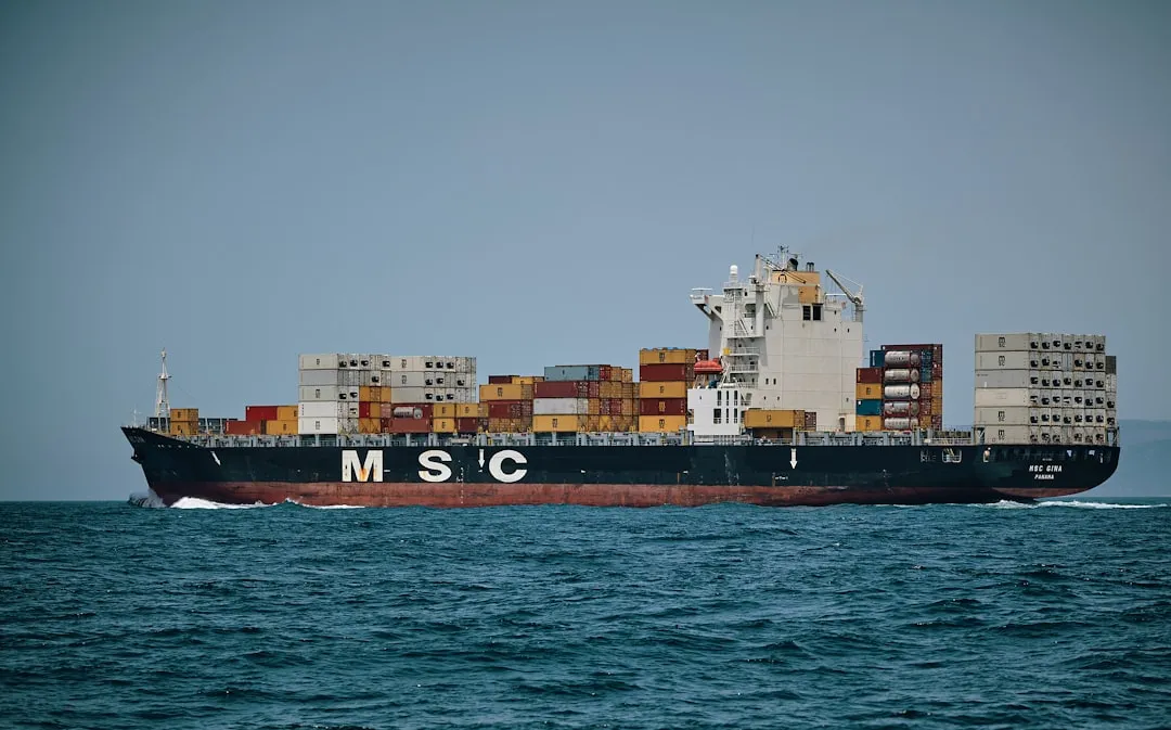 Live Updates: Seized ship taken toward Iran as Trump and China's Xi agree Strait of Hormuz "must remain open" - CBS News