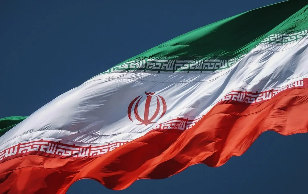 US launches new strikes on Iran, targeting missile sites and boats - BBC